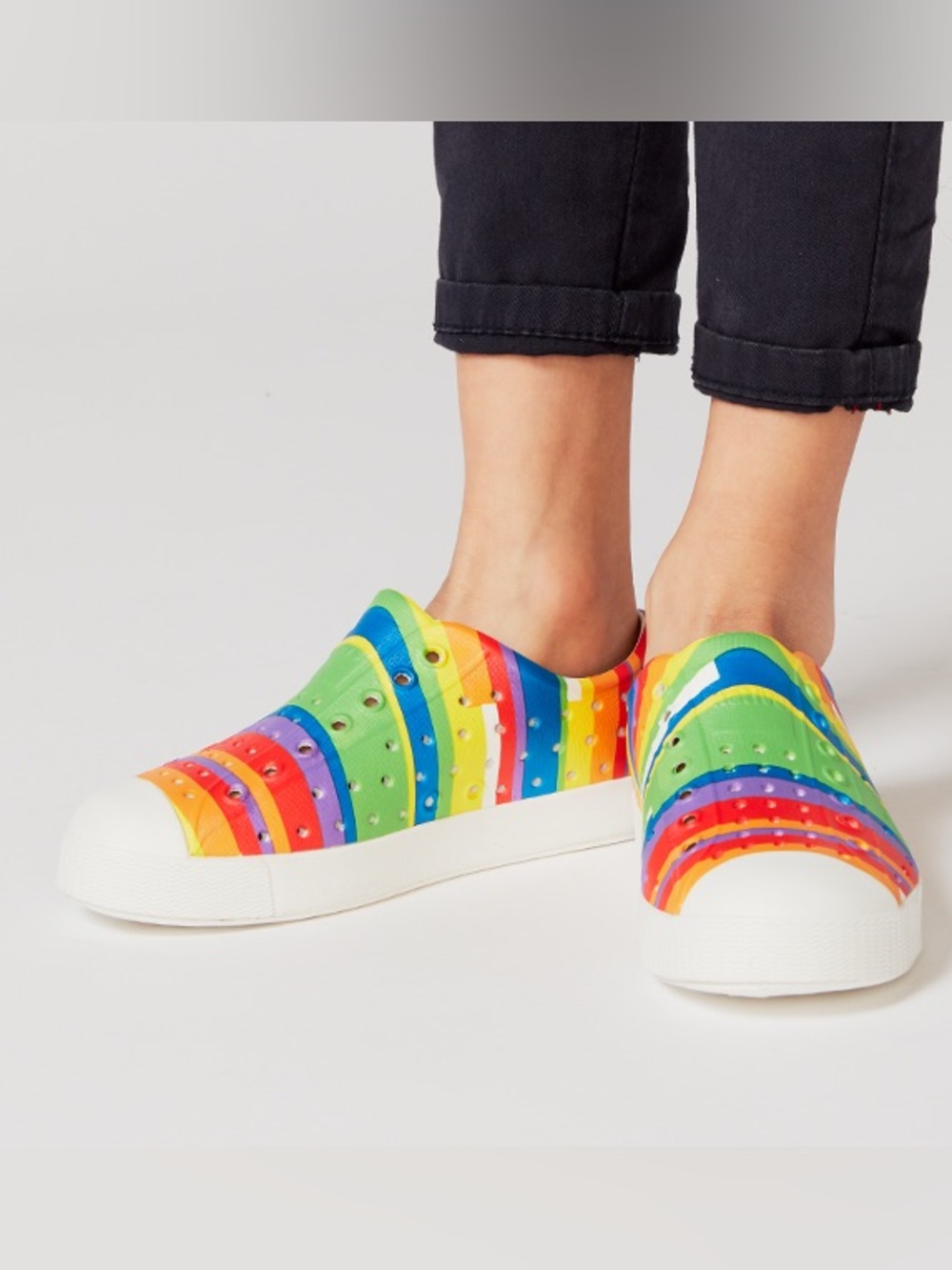 Native Jefferson Rainbow Stripe Shoes Size C13